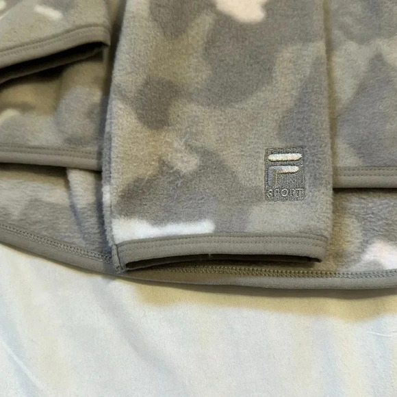 Fila Sport Women’s Camouflage Fleece Hooded Sweatshirt size S NWT - Picture 6 of 6